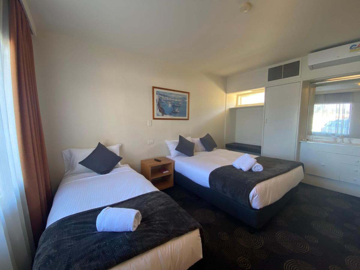 The Astor Hotel Motel Goulburn Kültér fotó