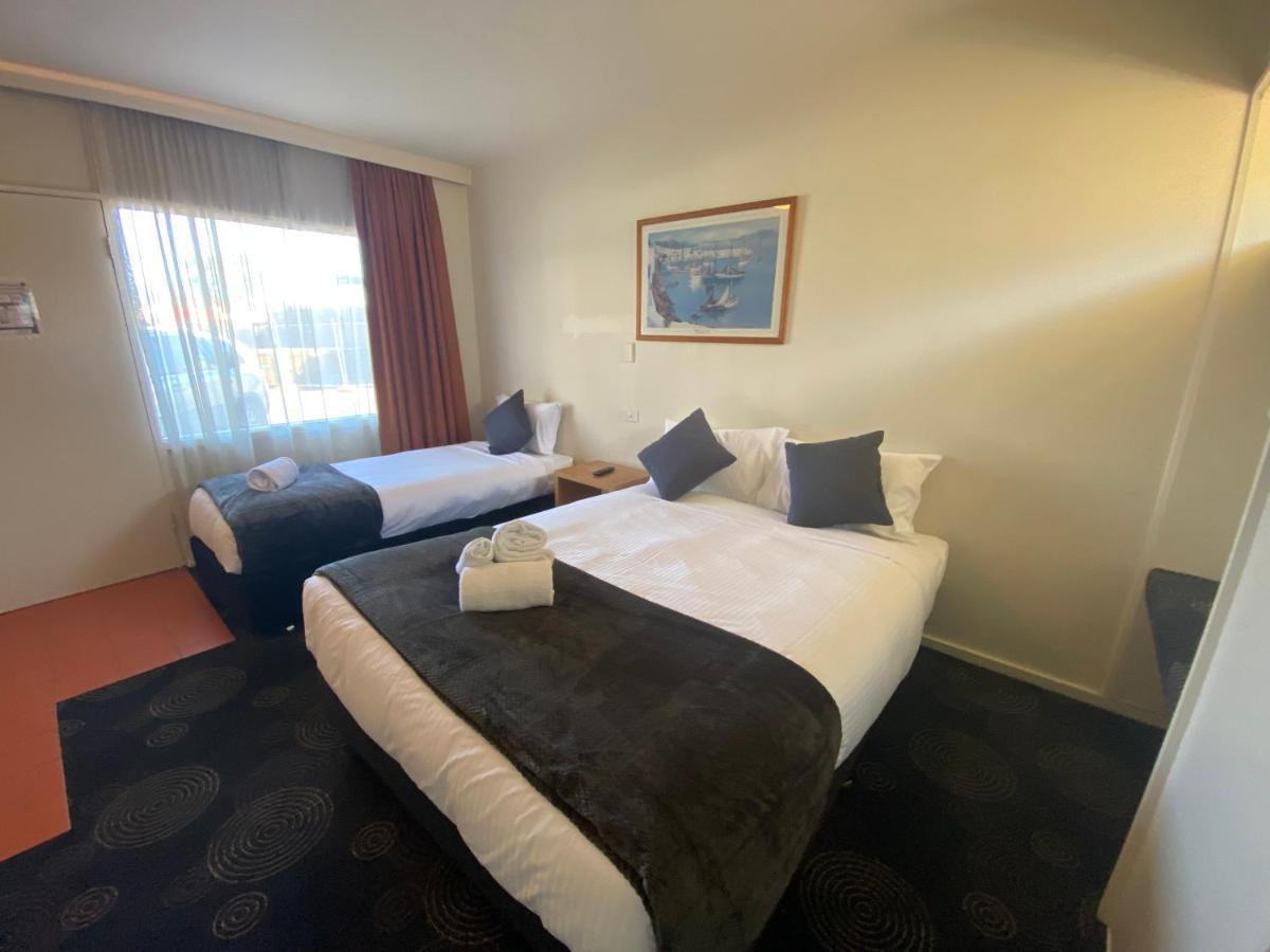The Astor Hotel Motel Goulburn Kültér fotó