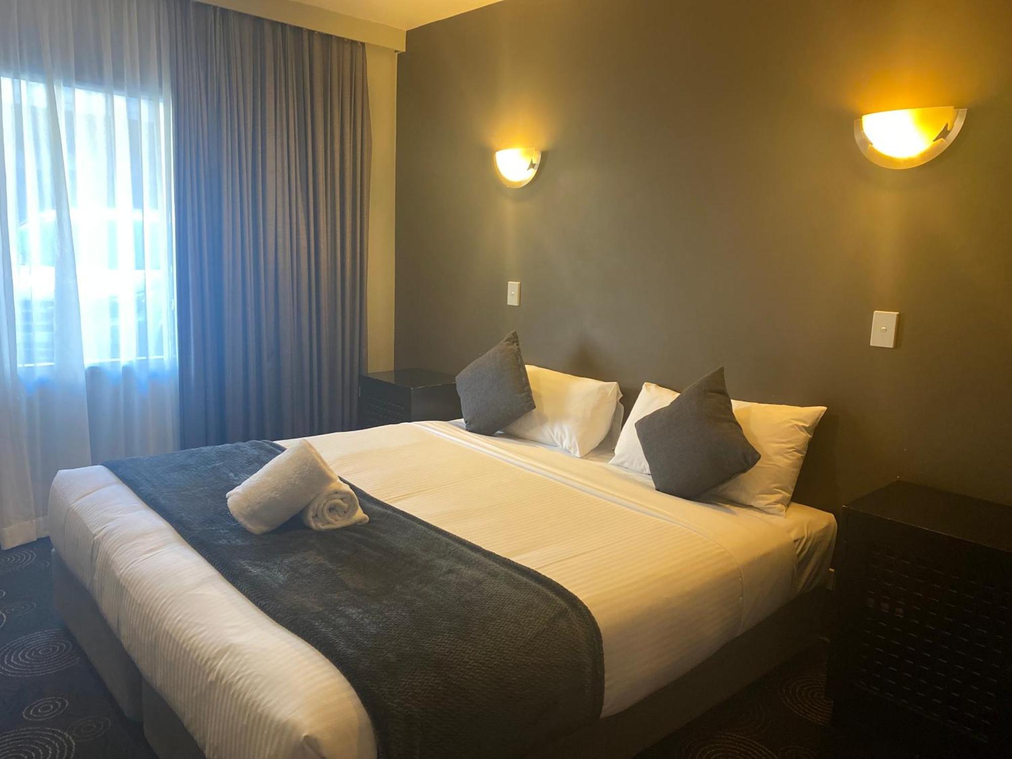The Astor Hotel Motel Goulburn Szoba fotó